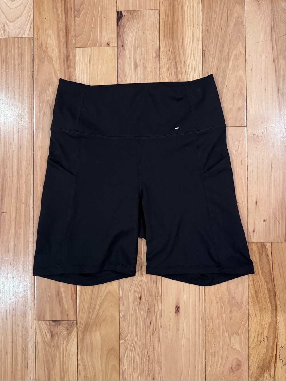 Fabletics High Waisted Athletic Biker Shorts in Black - Size Small
